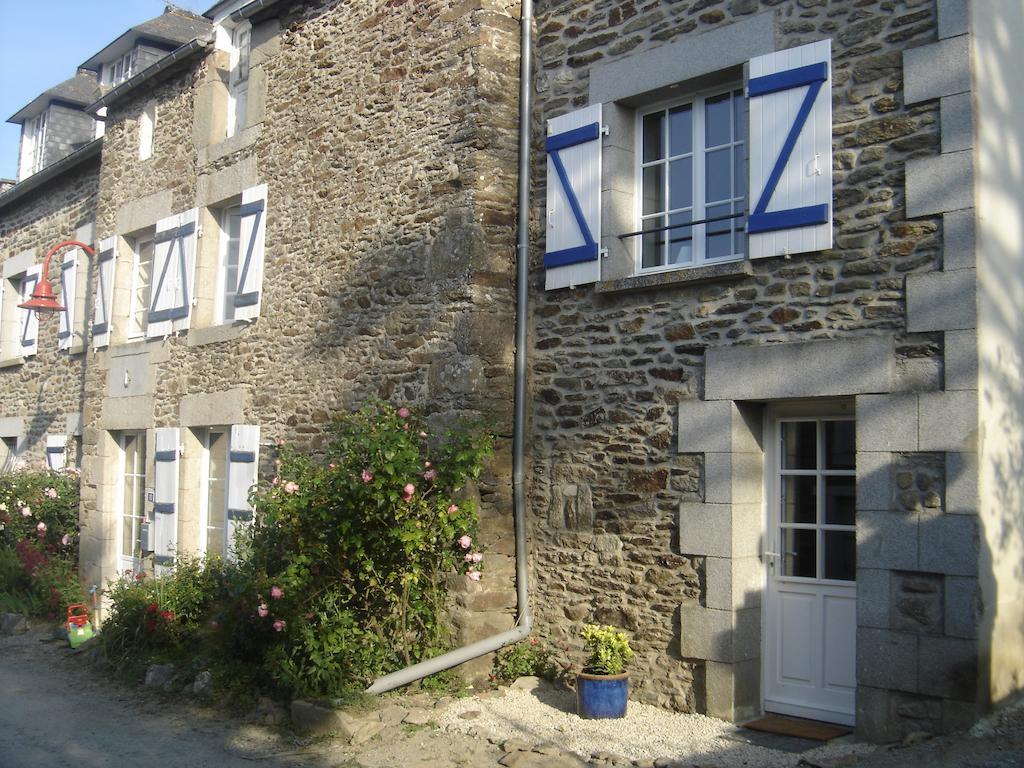 Og Gite Le Minihic-sur-Rance Room photo